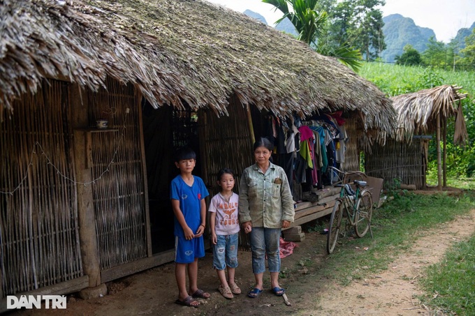 Dantri inaugurates five houses for disadvantaged families in Tuyen Quang - 4 Dantri inaugurates five houses for disadvantaged families in Tuyen Quang - 4
