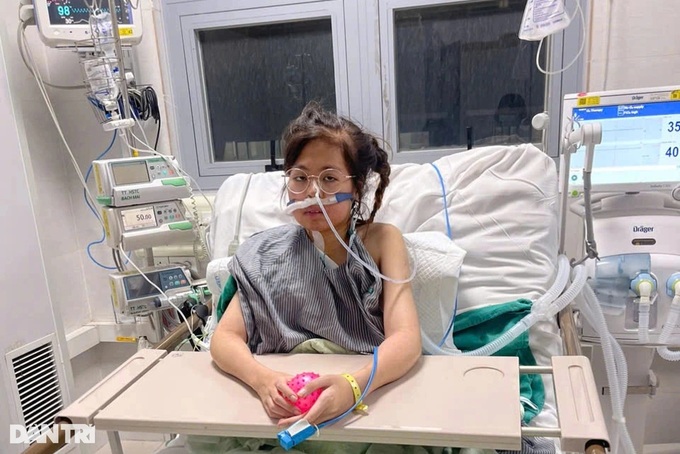 Critically ill teen receives over VND 1.7 billion in donations - 1 Critically ill teen receives over VND 1.7 billion in donations - 1