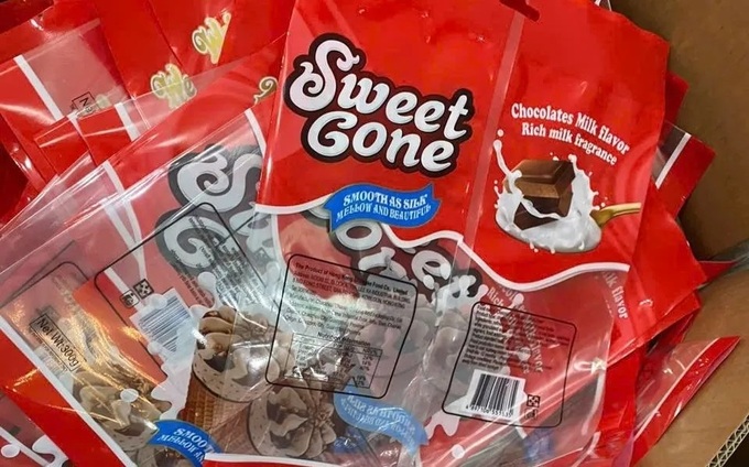 Hanoi man prosecuted for six tonnes of fake sweets - 1 Hanoi man prosecuted for six tonnes of fake sweets - 1