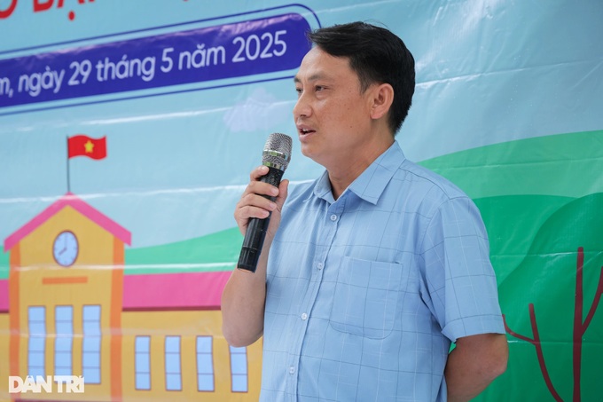 Dantri inaugurates new classroom and five homes in Cao Bang - 4 Dantri inaugurates new classroom and five homes in Cao Bang - 4