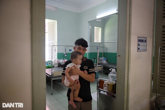 Hand, foot and mouth cases surge at HCM City hospital - 5 Hand, foot and mouth cases surge at HCM City hospital - 5