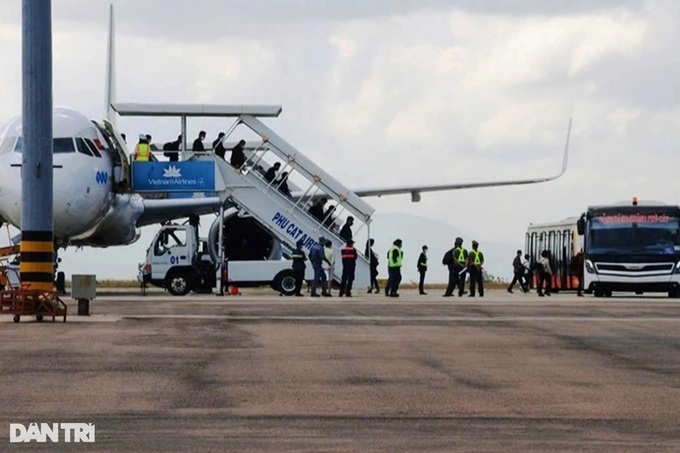 Binh Dinh seeks more flights from Hanoi, HCM City - 1 Binh Dinh seeks more flights from Hanoi, HCM City - 1