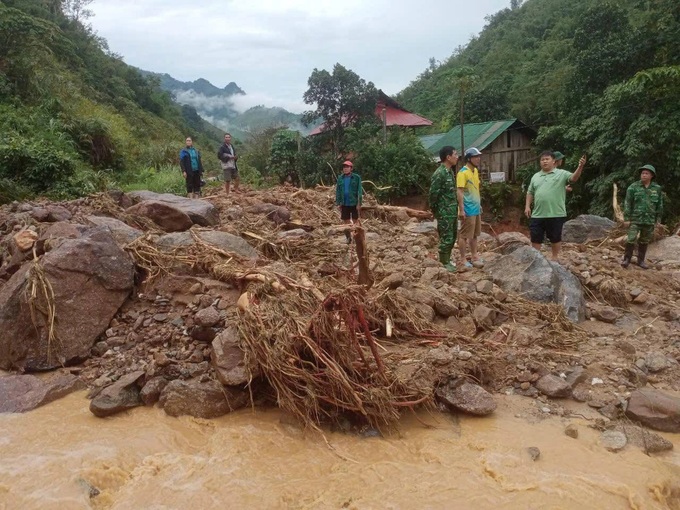 Flash floods devastate mountainous commune in Nghe An - 6 Flash floods devastate mountainous commune in Nghe An - 6