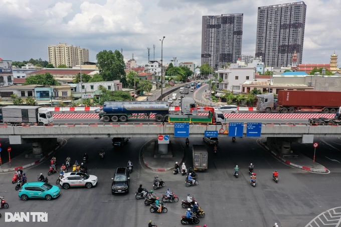 Key transport routes connecting Ho Chi Minh City and Binh Duong Province - 11 Key transport routes connecting Ho Chi Minh City and Binh Duong Province - 11