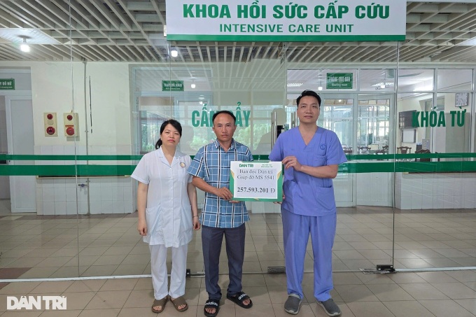 Dien Bien burn victim boy receives over VND 322 million in donations - 2 Dien Bien burn victim boy receives over VND 322 million in donations - 2