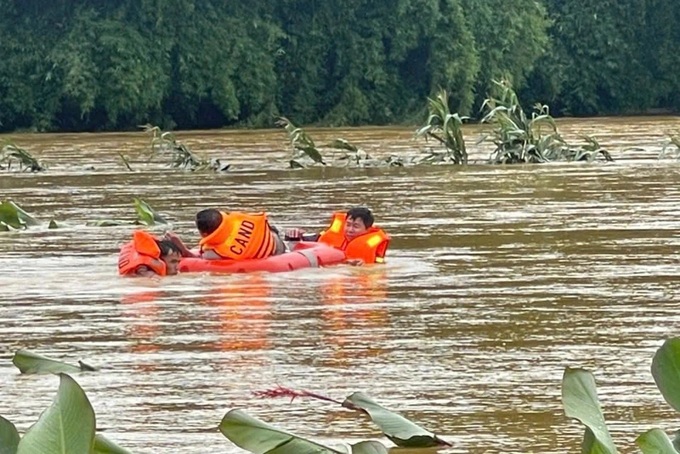 Heavy rains continue to batter northern Vietnam, causing severe damage - 2 Heavy rains continue to batter northern Vietnam, causing severe damage - 2