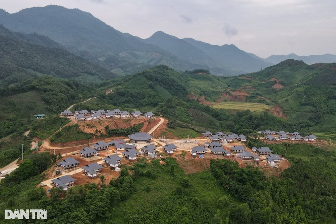 Dantri provides free health consultations for Lao Cai residents - 2 Dantri provides free health consultations for Lao Cai residents - 2