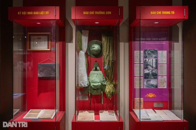 Thousands of rare artefacts preserved at Vietnam Press Museum - 9 Thousands of rare artefacts preserved at Vietnam Press Museum - 9