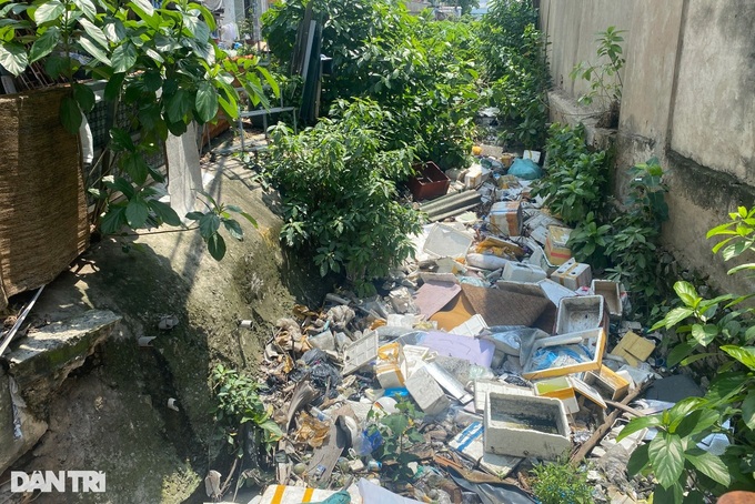 HCMC rushes to renovate canal to ease flooding near Tan Son Nhat airport - 1 HCMC rushes to renovate canal to ease flooding near Tan Son Nhat airport - 1