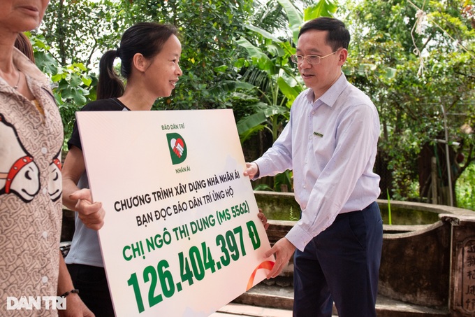 Dantri readers fund homes for three low-income Hanoi families - 4 Dantri readers fund homes for three low-income Hanoi families - 4