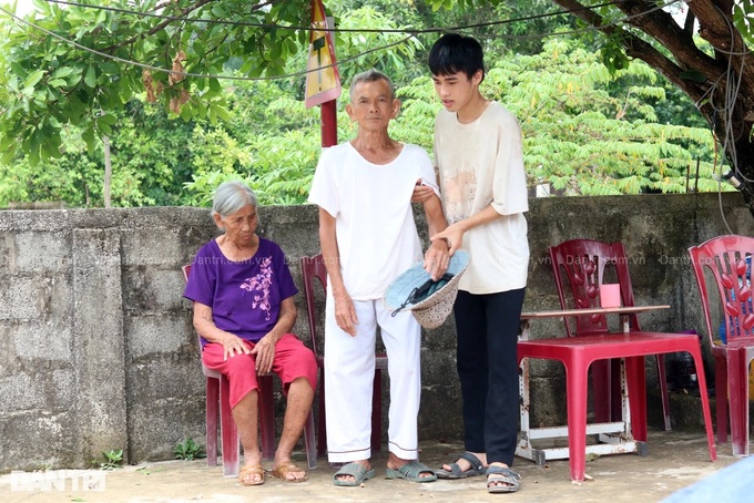 Poor family in Quang Binh seeks help as father, daughter battle illness - 2 Poor family in Quang Binh seeks help as father, daughter battle illness - 2