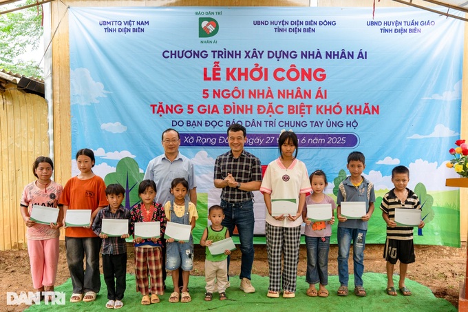 Dantri launches construction of 5 houses for poor families in Dien Bien - 5 Dantri launches construction of 5 houses for poor families in Dien Bien - 5