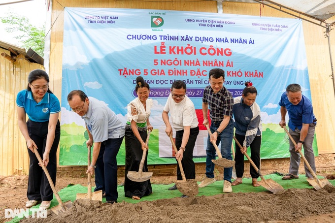 Dantri launches construction of 5 houses for poor families in Dien Bien - 1 Dantri launches construction of 5 houses for poor families in Dien Bien - 1