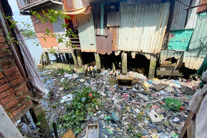 HCMC to spend VND 105 trillion relocating nearly 15,000 canal-side homes - 1 HCMC to spend VND 105 trillion relocating nearly 15,000 canal-side homes - 1