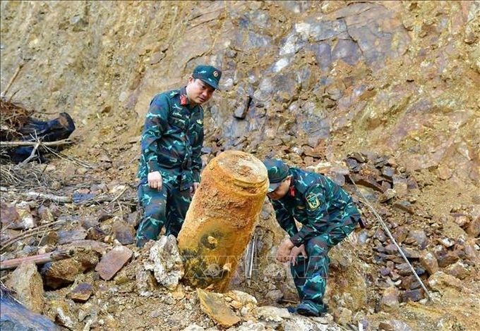 500-kilogramme wartime bomb safely detonated in Nghe An - 1 500-kilogramme wartime bomb safely detonated in Nghe An - 1
