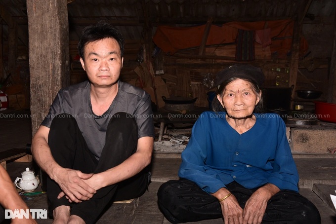 Elderly mother in Lang Son seeks safe shelter for disabled son - 1 Elderly mother in Lang Son seeks safe shelter for disabled son - 1