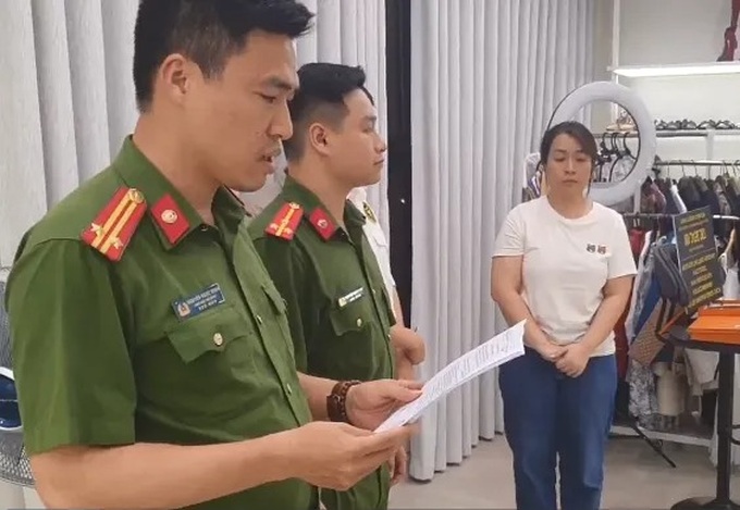 Hanoi online shop owner detained for VND 12.5 billion tax evasion - 1 Hanoi online shop owner detained for VND 12.5 billion tax evasion - 1