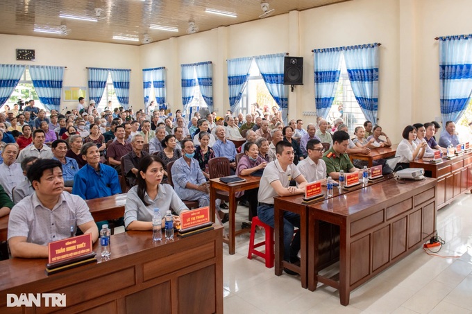 Dantri/DTiNews offers free check-ups to 300 revolutionary contributors - 2 Dantri/DTiNews offers free check-ups to 300 revolutionary contributors - 2