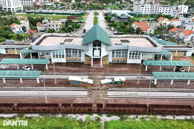 Ha Long railway station lies dormant as revival plans take shape - 1 Ha Long railway station lies dormant as revival plans take shape - 1