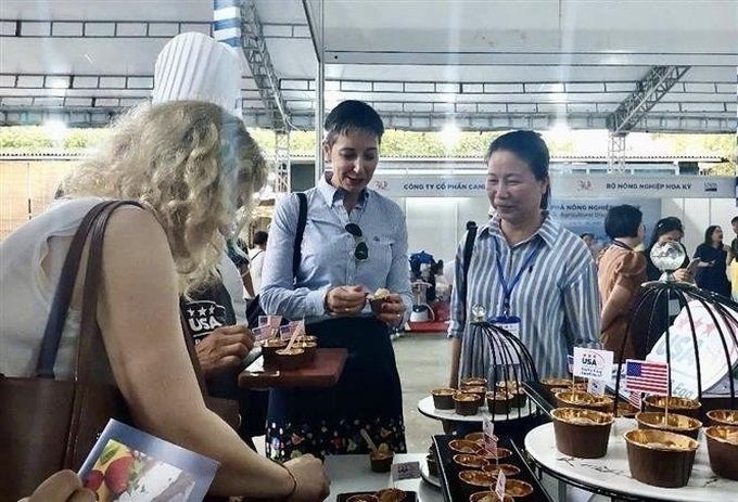 US promotes agricultural products to Vietnamese consumers - 1