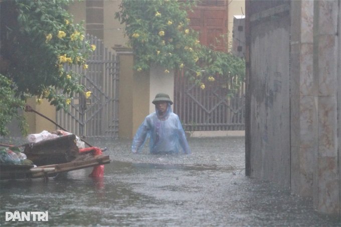 Severe flooding hits Thanh Hoa as heavy rains continue - 4 Severe flooding hits Thanh Hoa as heavy rains continue - 4