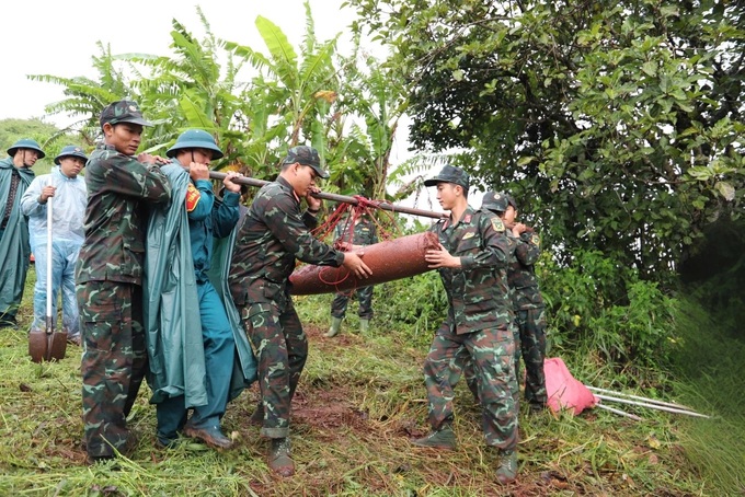 American War-era bombs safely detonated in Lam Dong - 1