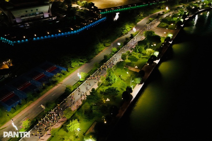 Quang Tri International Marathon offers scenic coastal route for runners - 8 Quang Tri International Marathon offers scenic coastal route for runners - 8