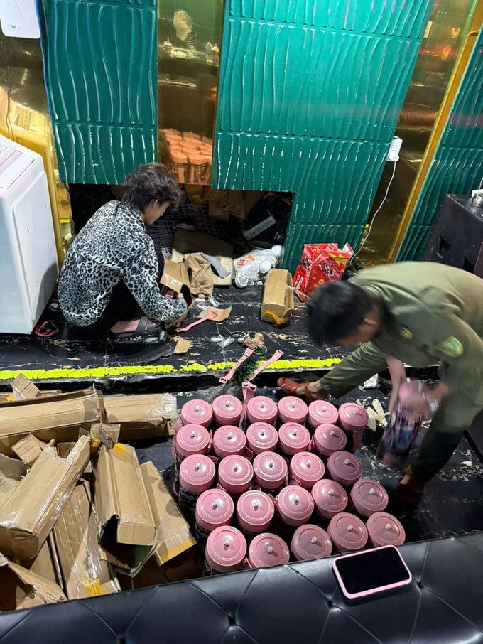 Ho Chi Minh City bar sold laughing gas disguised as cocktails - 3 Ho Chi Minh City bar sold laughing gas disguised as cocktails - 3