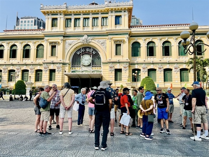 HCM City tourism revenue jumps 45 per cent in July - 1 HCM City tourism revenue jumps 45 per cent in July - 1
