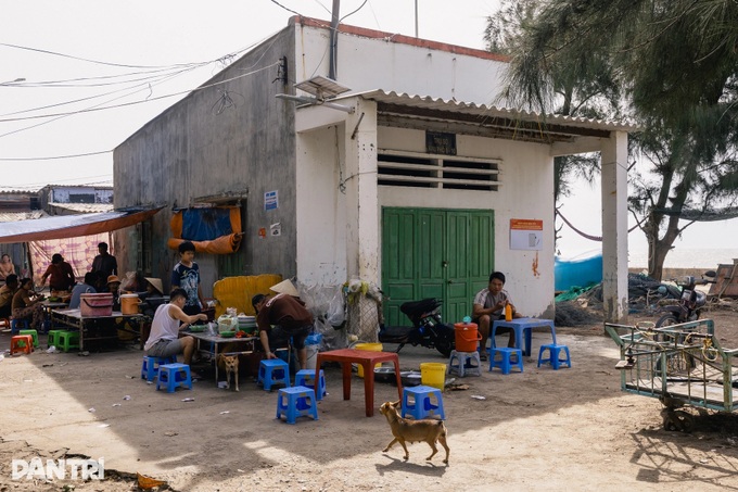 Tranquil life endures in Hai Chu coastal village - 4 Tranquil life endures in Hai Chu coastal village - 4