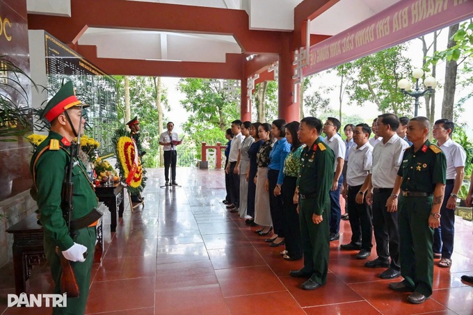 Home affairs ministry builds memorial, funds 10 homes in Lao Cai - 1 Home affairs ministry builds memorial, funds 10 homes in Lao Cai - 1