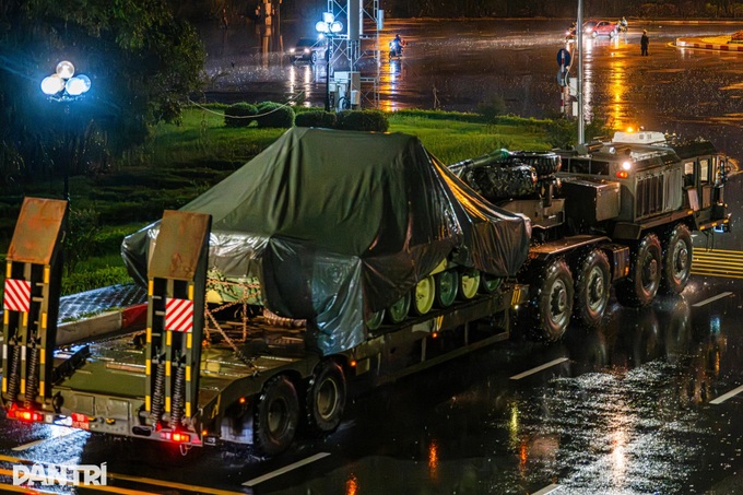 Military convoy rehearses in Ba Dinh Square for National Day parade - 2