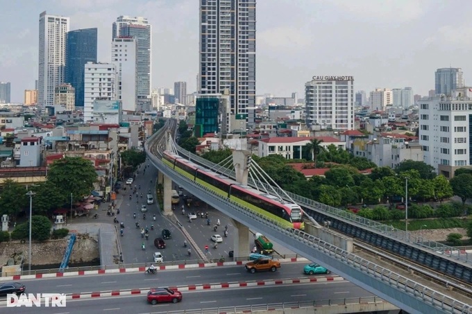 6.4 million passengers use Hanoi metro route in first year - 1