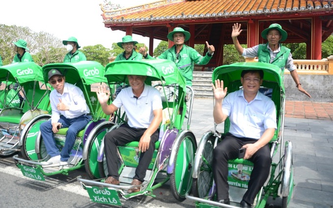 Hue launches Vietnam’s first ride-hailing cyclo service - 1