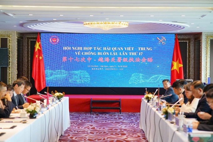 Vietnamese, Chinese customs boost cooperation against smuggling - 1