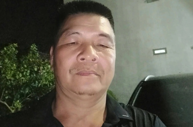 Bac Ninh man pays car deposit with small change savings - 2