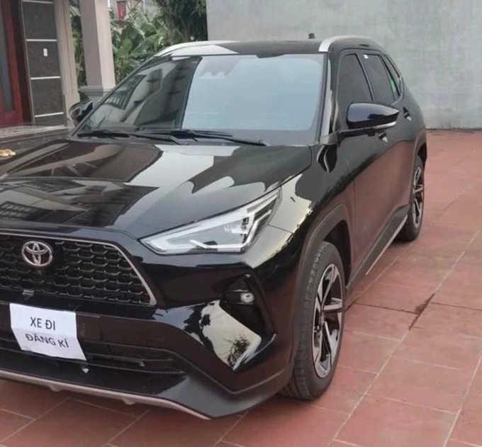Bac Ninh man pays car deposit with small change savings - 3