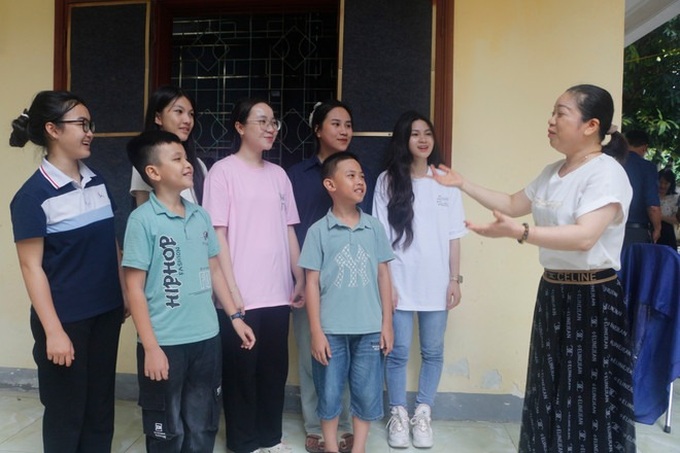 Young voices preserve Vi-Giam folk songs - 3