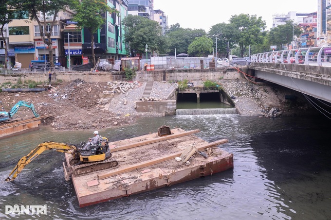 Hanoi prepares to revive heavily polluted To Lich River - 7 Hanoi prepares to revive heavily polluted To Lich River - 7