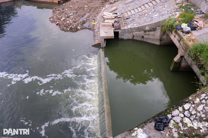 Hanoi prepares to revive heavily polluted To Lich River - 5 Hanoi prepares to revive heavily polluted To Lich River - 5