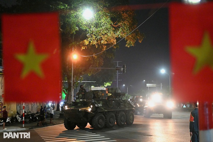 Hanoi moves military hardware to the city centre for national day parade - 8