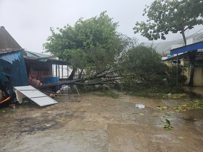 Nghe An bans outdoor movement as typhoon Kajiki nears - 2 Nghe An bans outdoor movement as typhoon Kajiki nears - 2