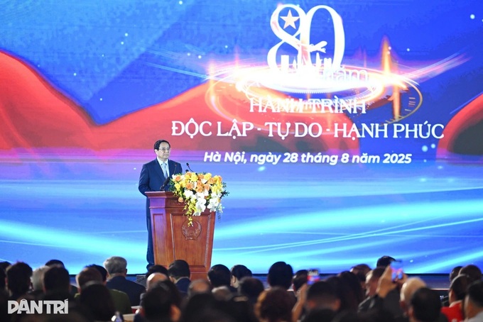 Vietnam showcases achievements in largest-ever exhibition - 2 Vietnam showcases achievements in largest-ever exhibition - 2