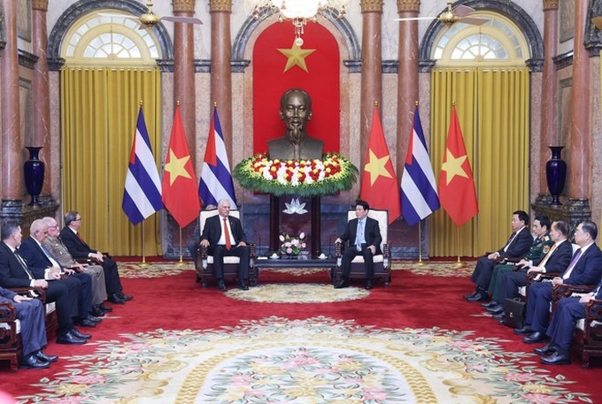 State President meets with top Cuban leader - 2 State President meets with top Cuban leader - 2