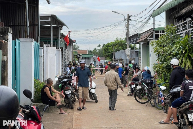 Hundreds of police hunt suspect in Dak Lak family triple murder - 2