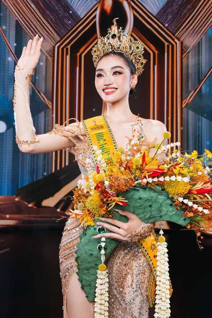 Dak Lak beauty crowned Miss Grand Vietnam - 1