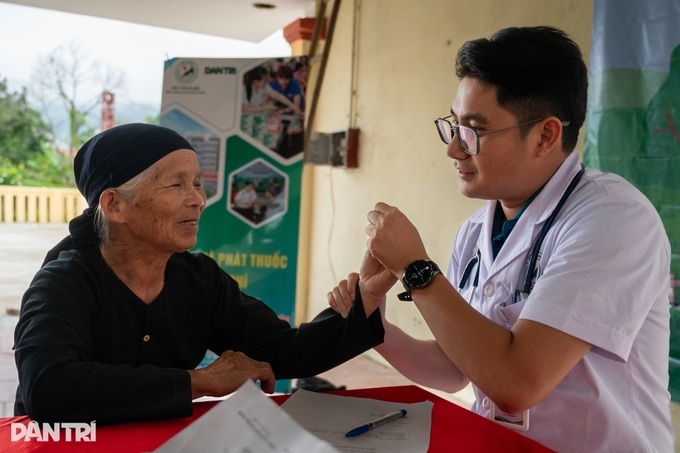 Nearly 200 Thai Nguyen elderly and disadvantaged receive health support - 3 Nearly 200 Thai Nguyen elderly and disadvantaged receive health support - 3