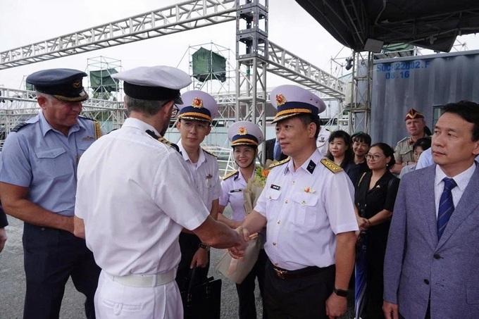 British warship HMS Richmond visits Ho Chi Minh City - 1