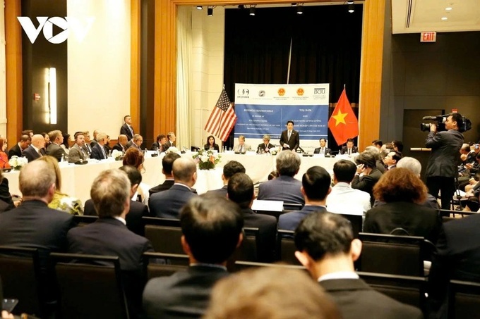 American businesses eye long-term growth in Vietnam market - 1