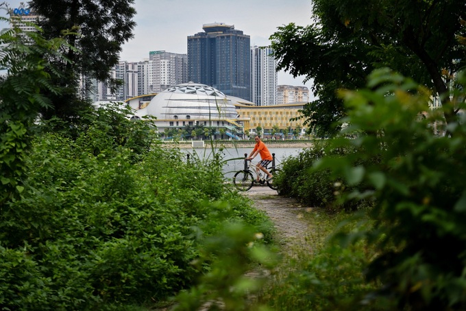 Newly opened public park in Hanoi falls into neglect - 8